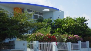 Moderner Ferienhaus-Baustil auf Curacao 