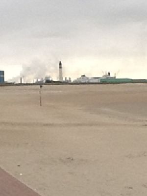 Dunkerque La Plage mit Leuchtturm.JPG